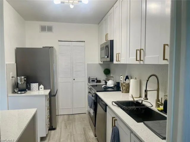 788 Park Shore Dr H36, Naples, Florida 34103