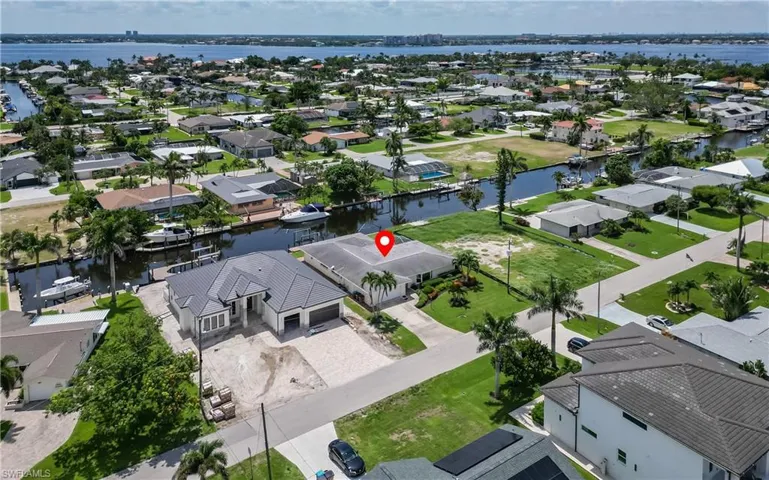 5609 De Soto Ct, Cape Coral, Florida 33904