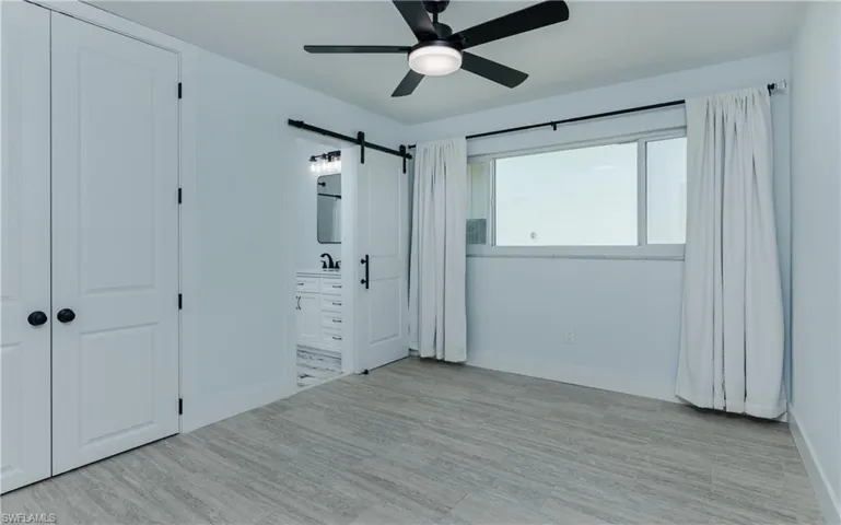 2nd Bedroom with Full bathroom