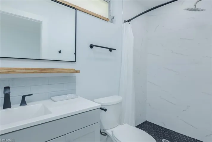 1st Primary Bedroom