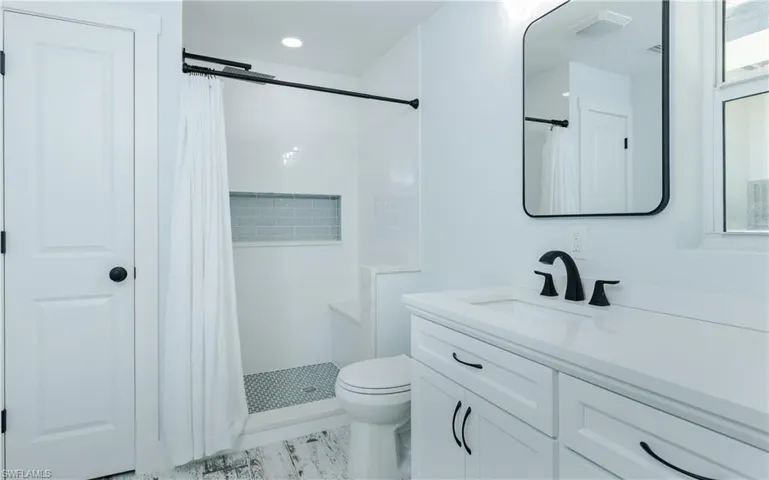 3rd Bathroom/Pool Bath
