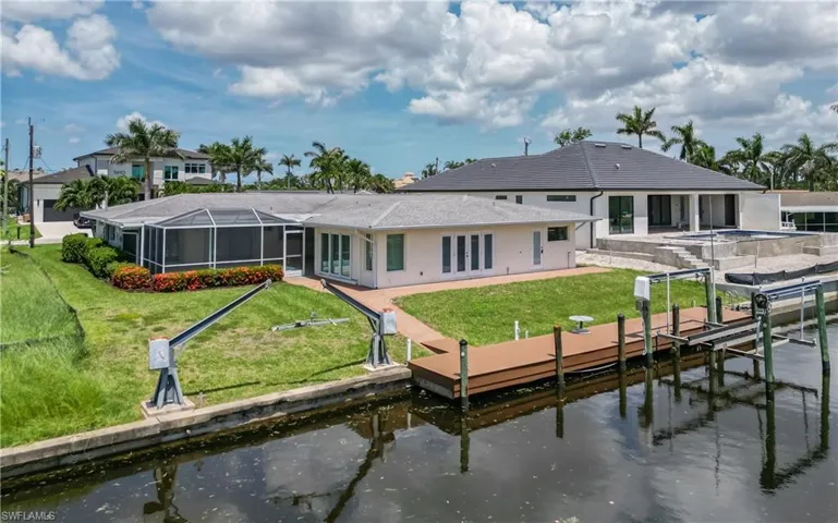 5609 De Soto Ct, Cape Coral, Florida 33904