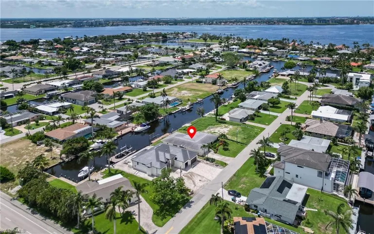 5609 De Soto Ct, Cape Coral, Florida 33904