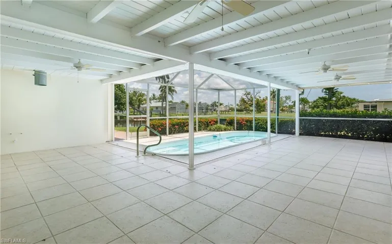 5609 De Soto Ct, Cape Coral, Florida 33904
