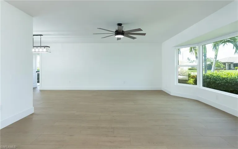 5609 De Soto Ct, Cape Coral, Florida 33904