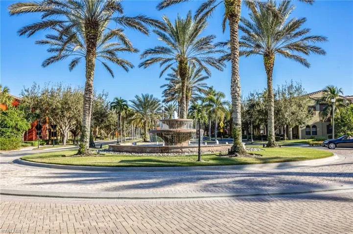 9128 Delano St 89-2, Naples, Florida 34113