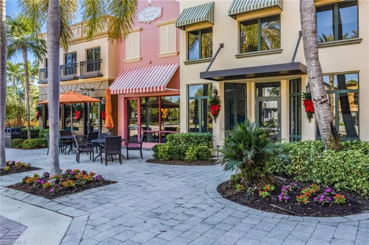 9128 Delano St 89-2, Naples, Florida 34113