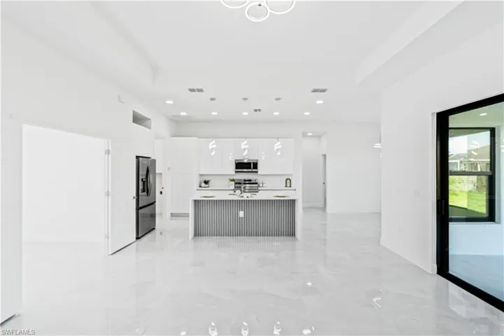376 Cratsley Ave S, Lehigh Acres, Florida 33974