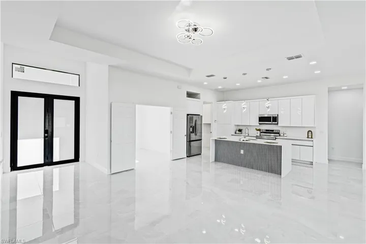376 Cratsley Ave S, Lehigh Acres, Florida 33974