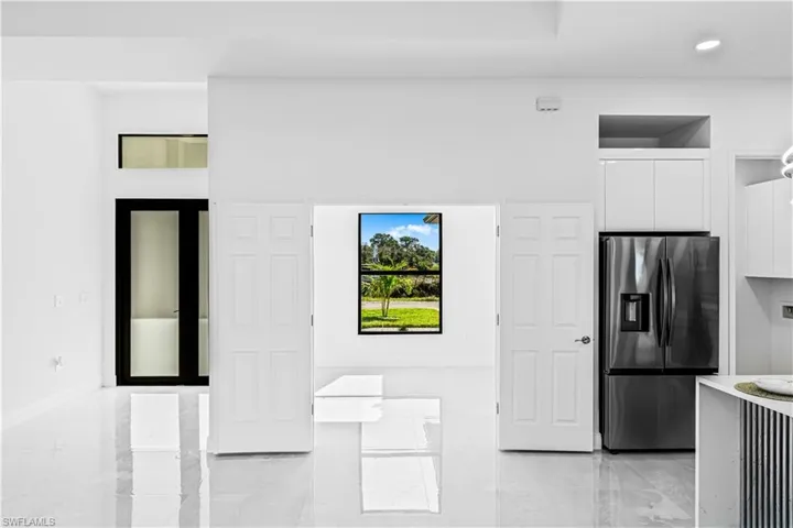 376 Cratsley Ave S, Lehigh Acres, Florida 33974