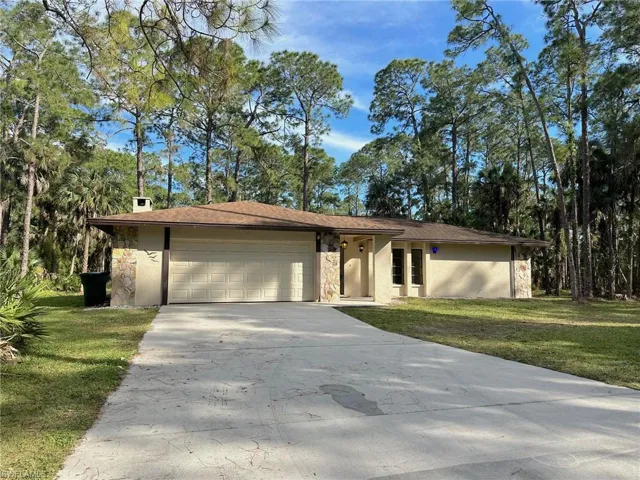 580 5th ST NW, NAPLES FL 34120