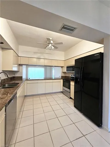 6025  Chardonnay  LN, Naples, FL 34119