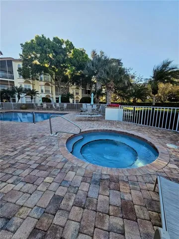 6025  Chardonnay  LN, Naples, FL 34119