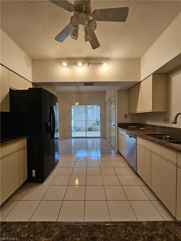 6025  Chardonnay  LN, Naples, FL 34119