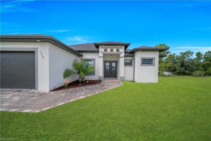 3509 38th St Sw, Lehigh Acres, Florida 33976