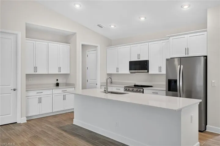 629 Sw 13th St, Cape Coral, Florida 33914