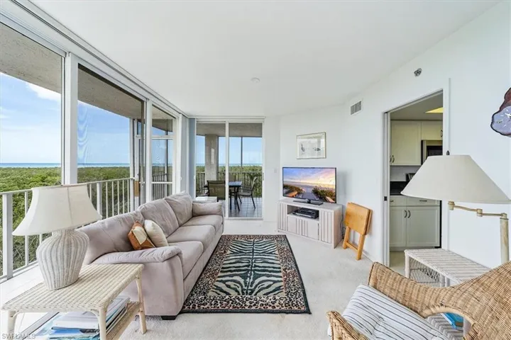 Den/TV Room