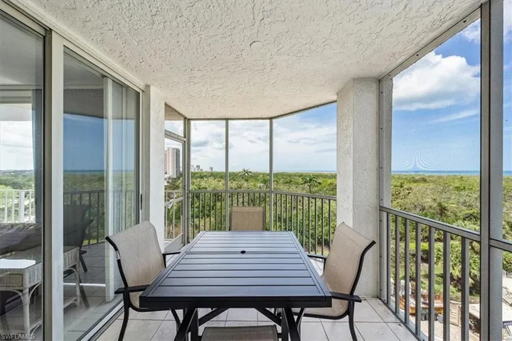 Screened lanai