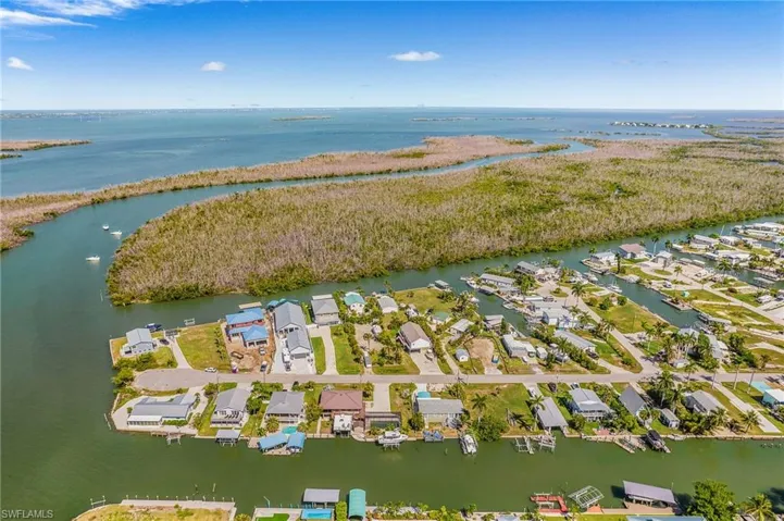 2272 York Rd, Other, Florida 33956