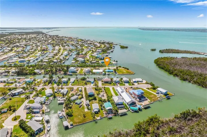 2272 York Rd, Other, Florida 33956