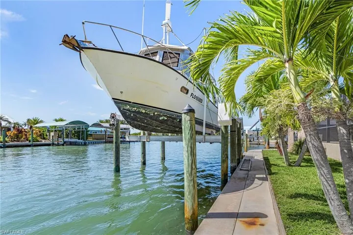 2272 York Rd, Other, Florida 33956