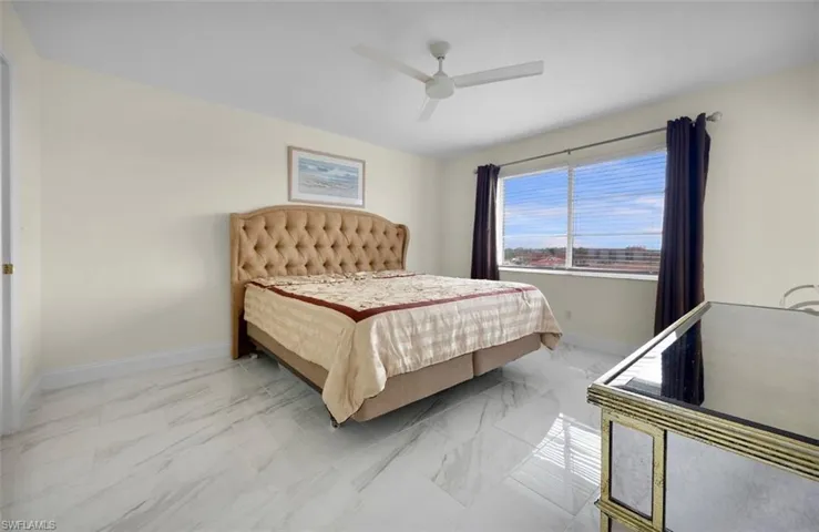 37 High Point Cir E 602, Naples, Florida 34103