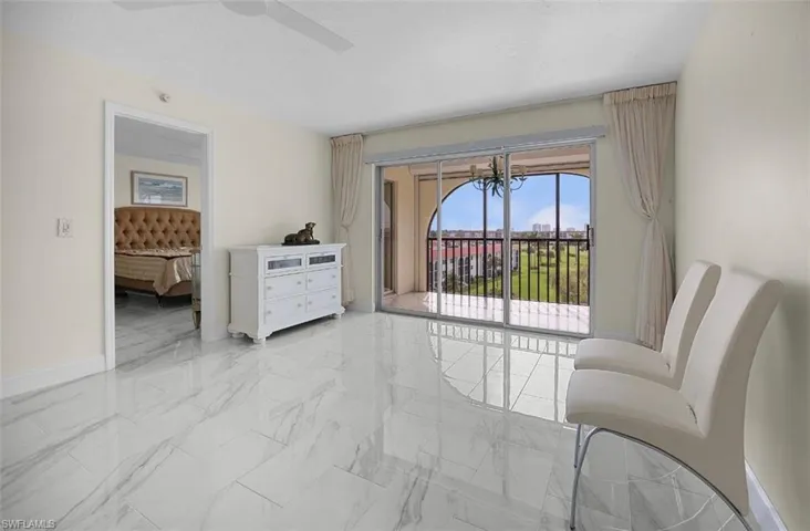 37 High Point Cir E 602, Naples, Florida 34103