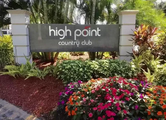 37 High Point Cir E 602, Naples, Florida 34103