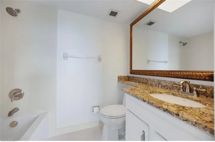 37 High Point Cir E 602, Naples, Florida 34103