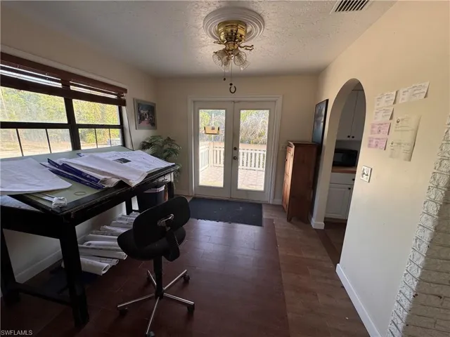 1825 Washburn Ave, Naples, Florida 34117