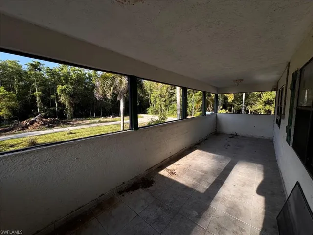 1825 Washburn Ave, Naples, Florida 34117