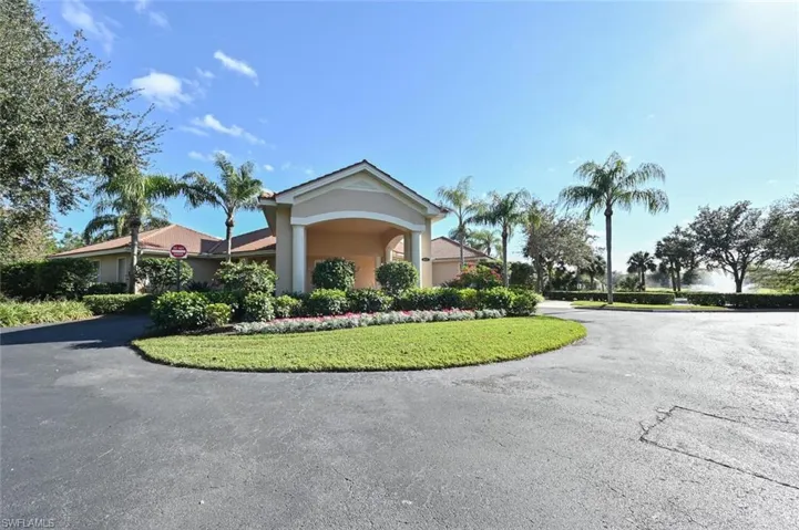 8395  Big Acorn  CIR, Naples, FL 34119