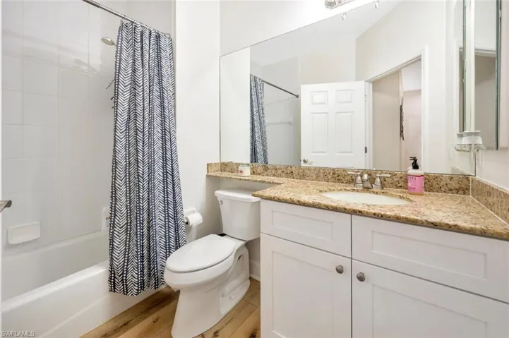 8395  Big Acorn  CIR, Naples, FL 34119