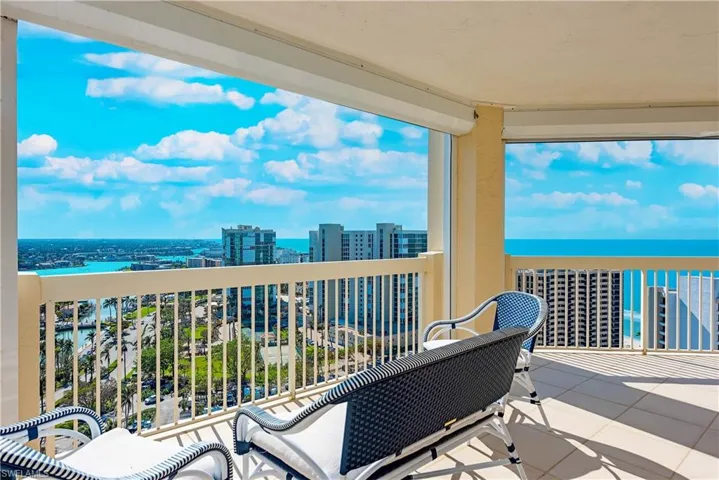 4021  Gulf Shore N BLVD, Naples, FL 34103