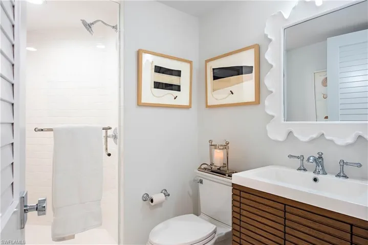 4021  Gulf Shore N BLVD, Naples, FL 34103