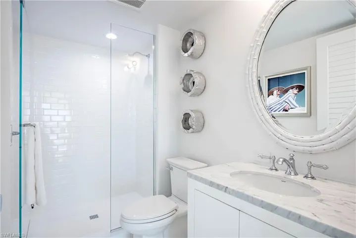 4021  Gulf Shore N BLVD, Naples, FL 34103