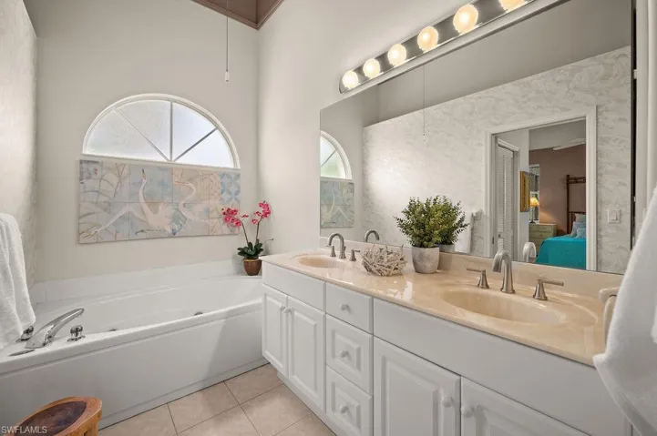 Primary suite