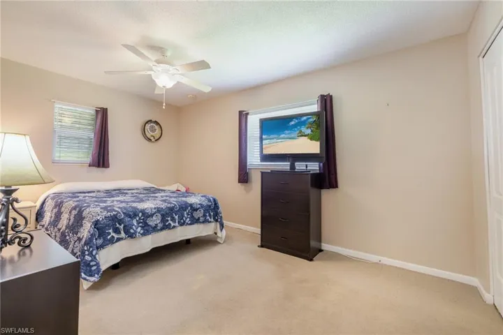 257 Briar Ct, Lehigh Acres, Florida 33936