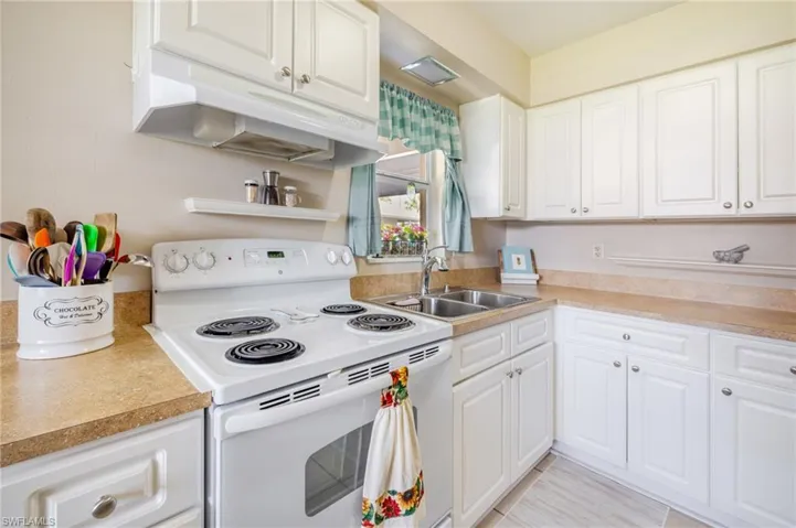 257 Briar Ct, Lehigh Acres, Florida 33936