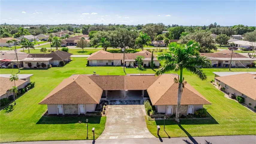 257 Briar Ct, Lehigh Acres, Florida 33936