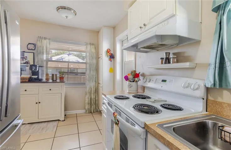257 Briar Ct, Lehigh Acres, Florida 33936
