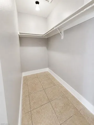 1572 Cypress Dr, Fort Myers, Florida 33907