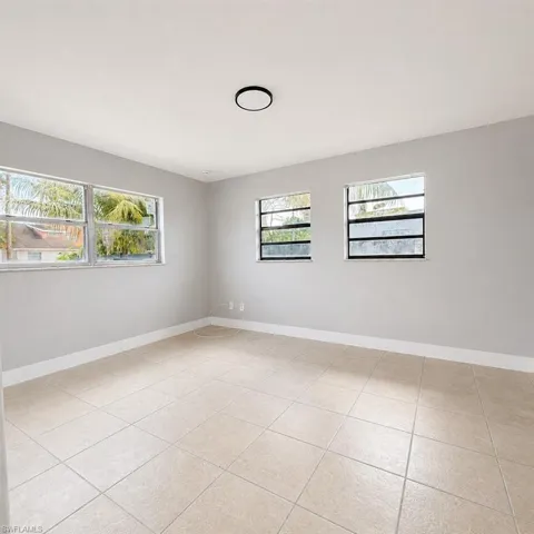 1572 Cypress Dr, Fort Myers, Florida 33907