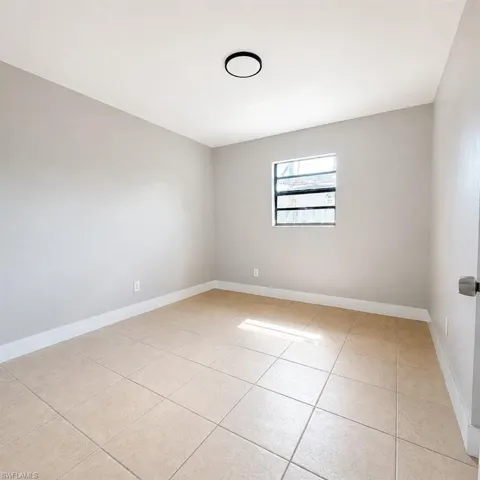 1572 Cypress Dr, Fort Myers, Florida 33907