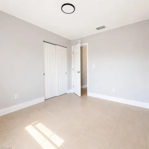 1572 Cypress Dr, Fort Myers, Florida 33907