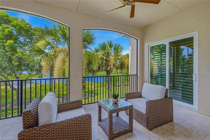 3053 Aviamar Cir 203, Naples, Florida 34114