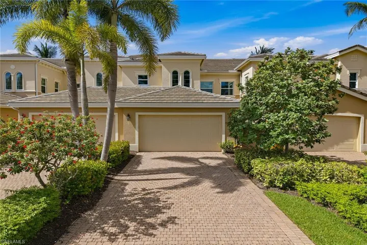 3053 Aviamar Cir 203, Naples, Florida 34114