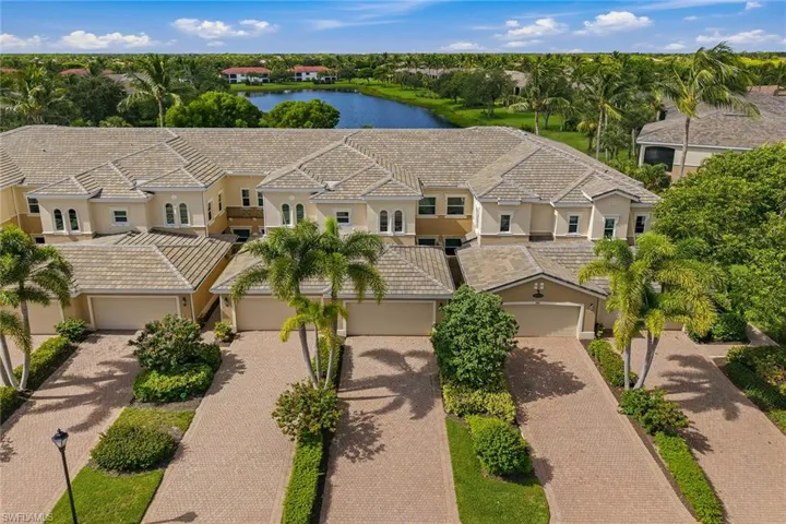 3053 Aviamar Cir 203, Naples, Florida 34114