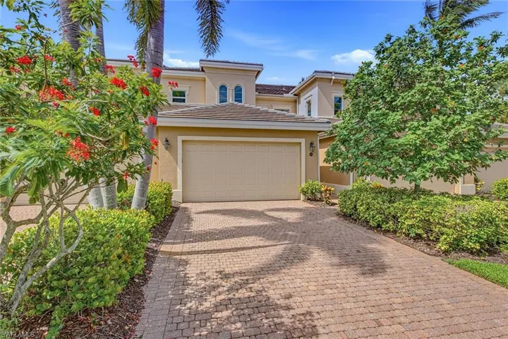 3053 Aviamar Cir 203, Naples, Florida 34114