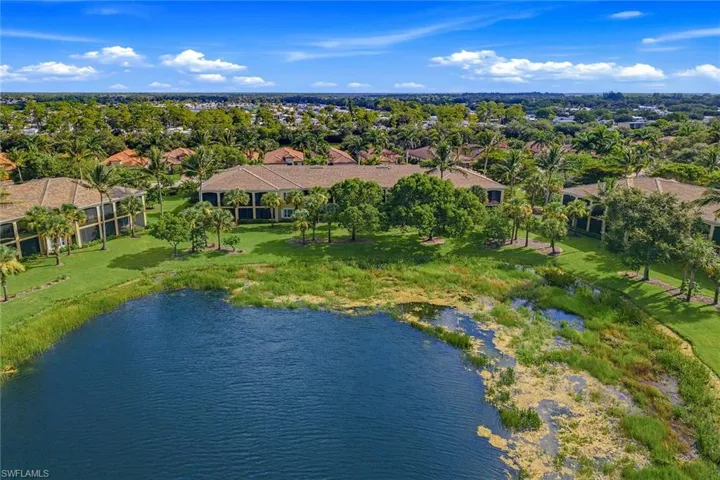 3053 Aviamar Cir 203, Naples, Florida 34114